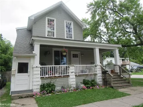 1201 Pearl, Port Huron, MI 48060