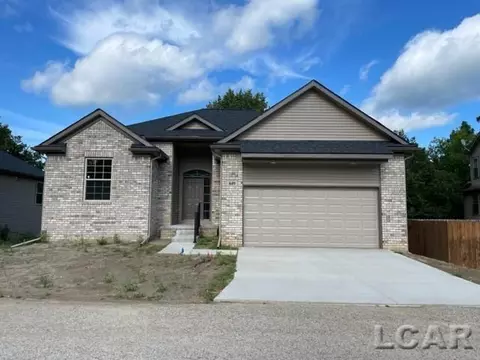 649 Shadow Brooke Ln UNIT 9, Tecumseh, MI 49286