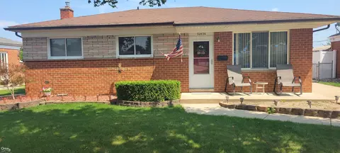 32436 Beechwood, Warren, MI 48088