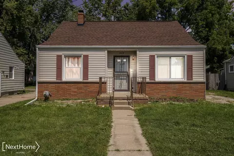 822 W Hemphill, Flint, MI 48507