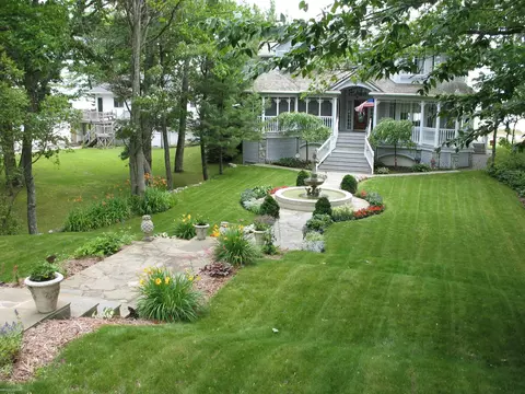 3065 Spruce, Saint Ignace, MI 49781