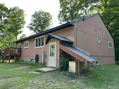 19027 Collins, L'anse, MI 49946 photo 7