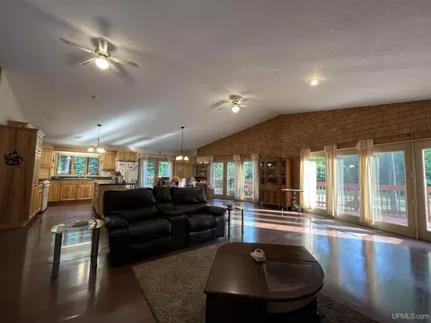 19027 Collins, L'anse, MI 49946 photo 16