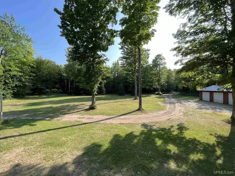 19027 Collins, L'anse, MI 49946 photo 13