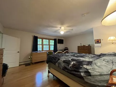 19027 Collins, L'anse, MI 49946 photo 25