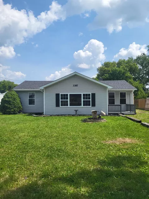 3387 Ellis Park, Burton, MI 48519