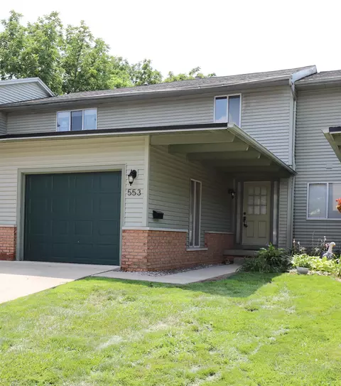 553 Oakbrook, Flushing, MI 48433