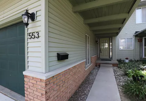 553 Oakbrook, Flushing, MI 48433 photo 2