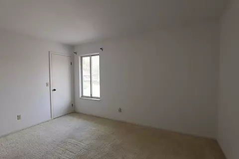 553 Oakbrook, Flushing, MI 48433 photo 11