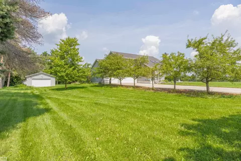 23251 Mcphall, Armada, MI 48005 photo 2