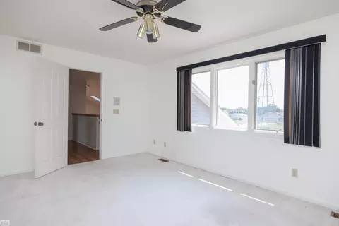 23251 Mcphall, Armada, MI 48005 photo 15