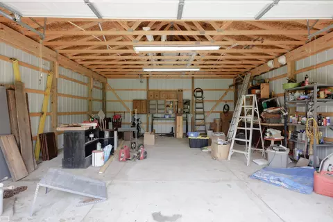 23251 Mcphall, Armada, MI 48005 photo 32