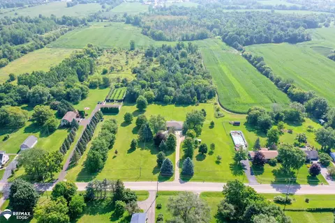 4308 N Gale, Davison, MI 48423 photo 8