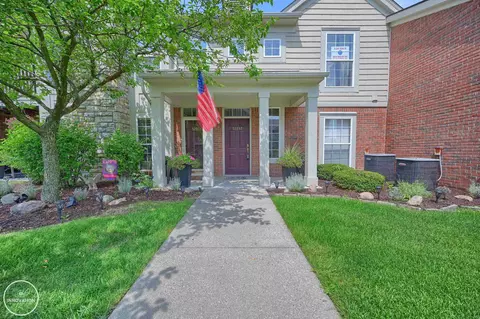 52292 Naugatuck, Macomb, MI 48042