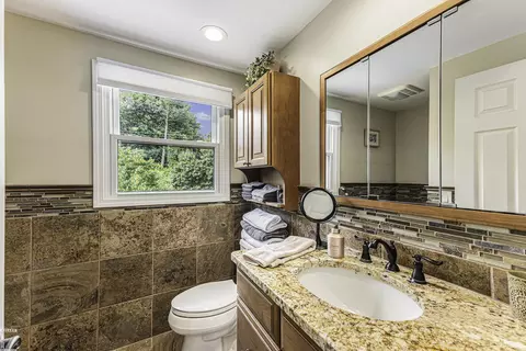 8381 Orchardview, Washington, MI 48095 photo 23