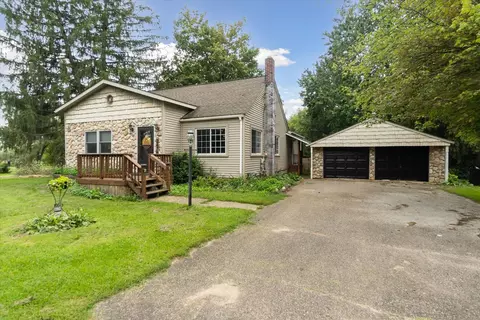 2476 Vandekarr, Owosso, MI 48867