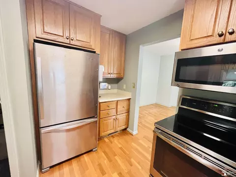 425 Bentley, Monroe, MI 48162 photo 7