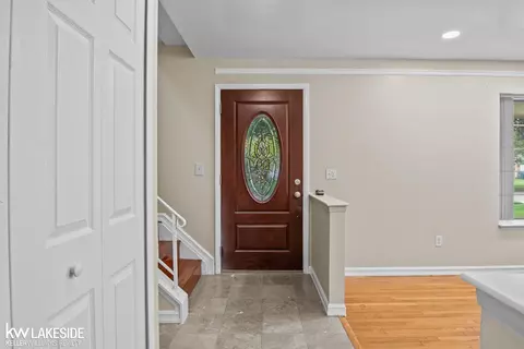 3719 Forge, Troy, MI 48083 photo 8