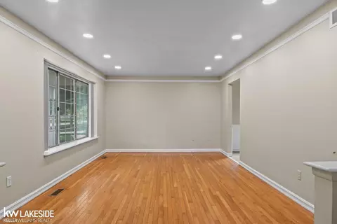 3719 Forge, Troy, MI 48083 photo 9