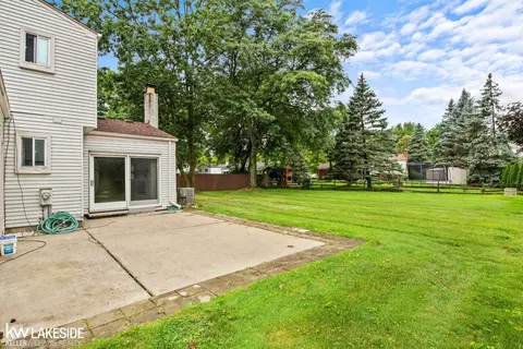 3719 Forge, Troy, MI 48083 photo 4