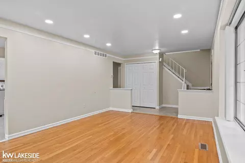 3719 Forge, Troy, MI 48083 photo 10
