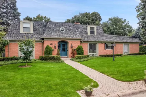 31 N Duval, Grosse Pointe Shores, MI 48236