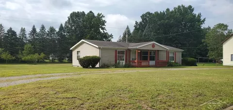 523 W Walnut, Saint Charles, MI 48655