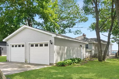 1096 Ottawas, East Tawas, MI 48730