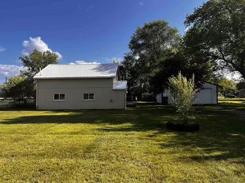 436 E Grout, Gladwin, MI 48624