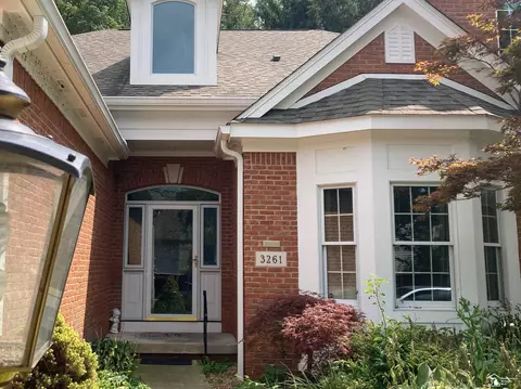 3261 Ravine Holw, Lambertville, MI 48144