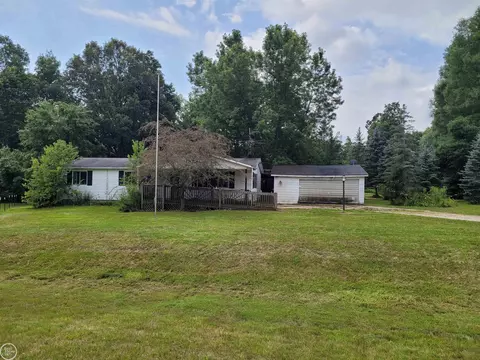 11255 Dunnigan, Emmett, MI 48022