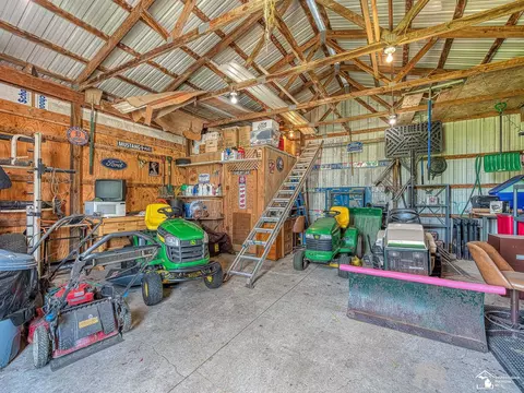 8383 Dixon, Monroe, MI 48161 photo 24