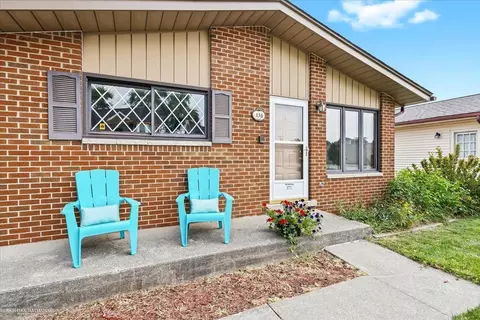 136 Kinross, Clawson, MI 48017 photo 5