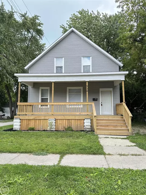 920 9th, Port Huron, MI 48060