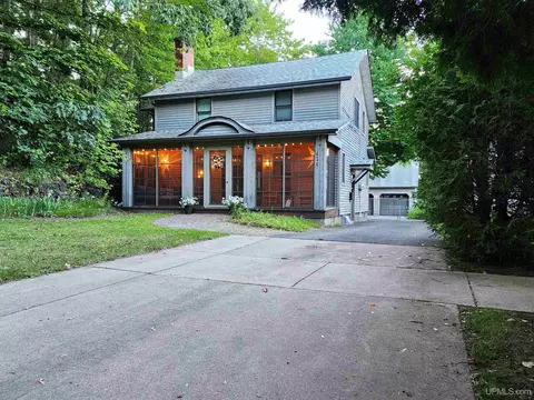 414 Waldo, Marquette, MI 49855