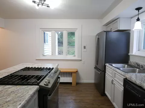 20940 Third, Hancock, MI 49930 photo 34