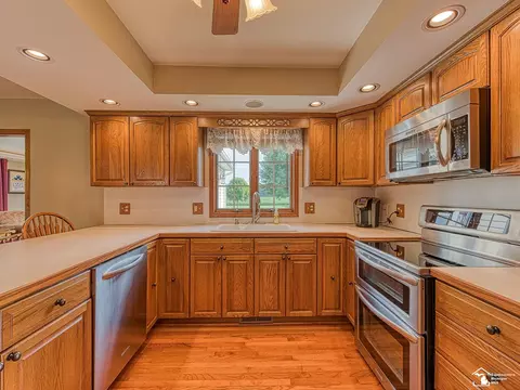 4650 Stadler, Monroe, MI 48162 photo 11