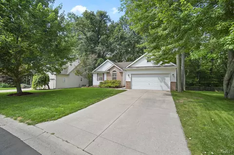 2182 N Laurel Oak, Howell, MI 48855 photo 2
