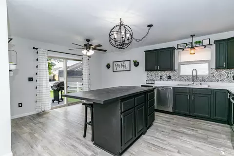 7592 Willow Pointe, Temperance, MI 48182 photo 14
