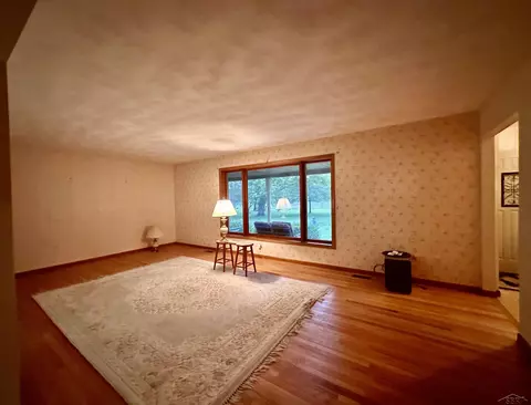 1244 E Newburg, Carleton, MI 48117 photo 9