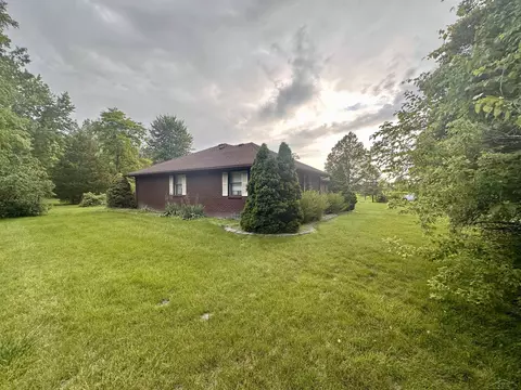 1244 E Newburg, Carleton, MI 48117 photo 31