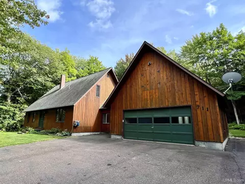 711 W Jacker, Houghton, MI 49931