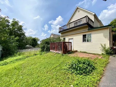 315 W Barnum, Ishpeming, MI 49849 photo 3