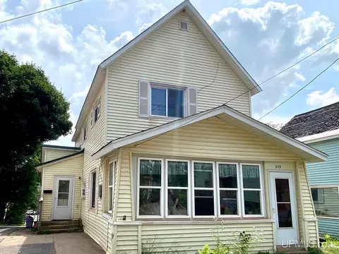 315 W Barnum, Ishpeming, MI 49849