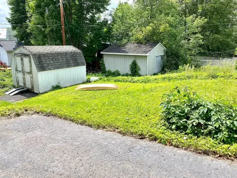 315 W Barnum, Ishpeming, MI 49849 photo 2