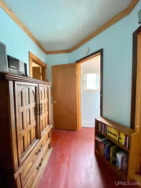 315 W Barnum, Ishpeming, MI 49849 photo 22