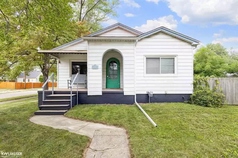 627 Lebaron, Pontiac, MI 48340