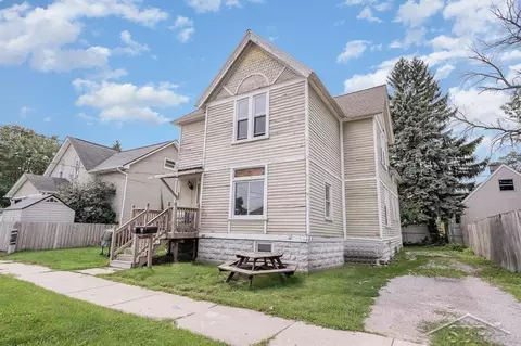 203 N Dewitt, Bay City, MI 48706