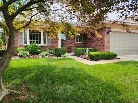 39090 Ceceil, Clinton Township, MI 48038