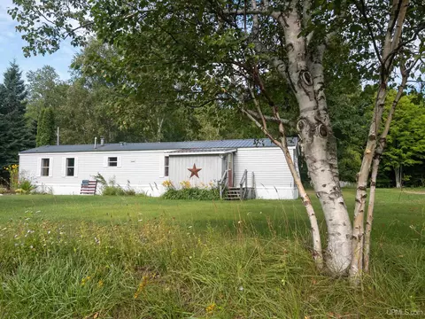 N6923 Connors, Munising, MI 49862
